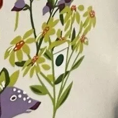 Close-up of the hidden Starbucks cup on the Austin Discovery Series mug