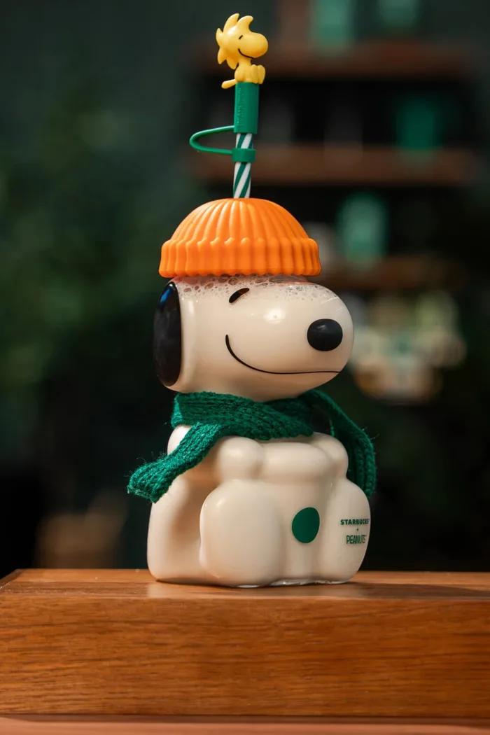 Peanuts + Starbucks Snoopy glass cup, 2026